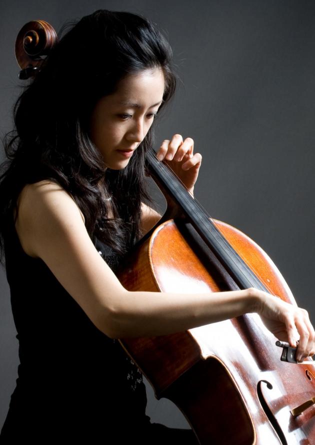Yi-Shien Lien / Cello 1