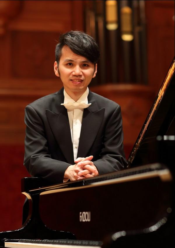 Yi-Chih Lu / Piano