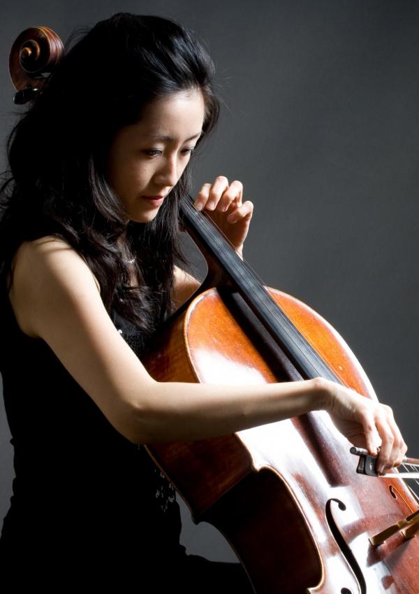 Yi-Shien Lien / Cello
